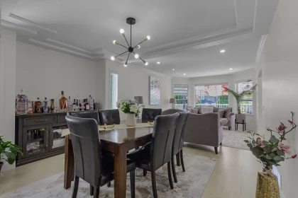 Kitchen Island Photo of 19113 62a Avenue, Surrey, BC