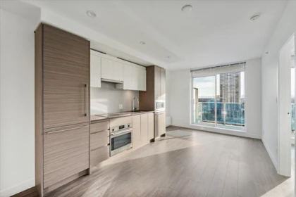 Kitchen Island Photo of 1212 13615 Fraser Highway, Surrey, BC