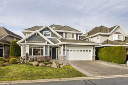 5863 Cove Link Road, Delta, BC, Neilsen Grove — 6 bed single family residence for sale