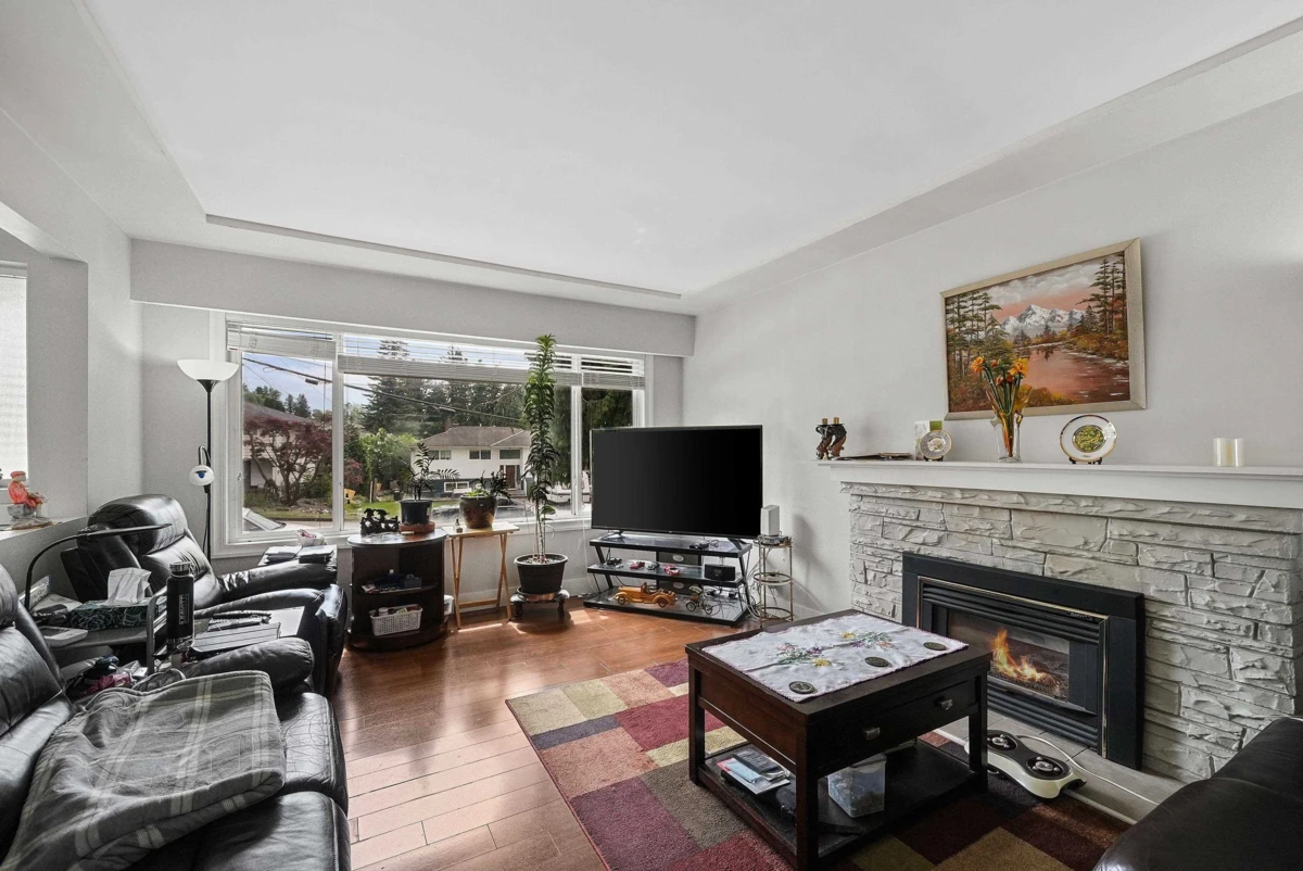 Family Room Photo of 11181 90 Avenue, Delta, BC