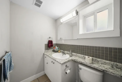 Hallway Photo of 11181 90 Avenue, Delta, BC