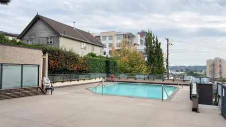 Outdoor Patio Photo of 207 1026 Queens Avenue, New Westminster, BC