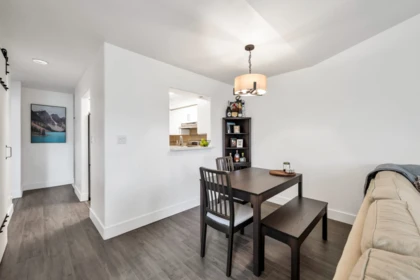 Kitchen Island Photo of 308 33675 Marshall Road, Abbotsford, BC