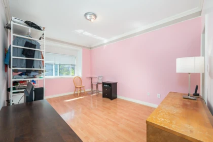 Breakfast Nook Photo of 5671 Earles Street, Vancouver, BC