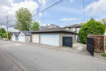 Swimming Pool Photo of 5671 Earles Street, Vancouver, BC