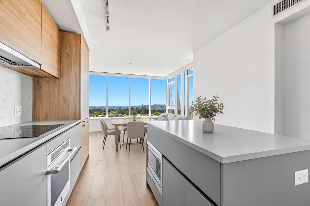 Family Room Photo of 2501 10448 University Drive, Surrey, BC