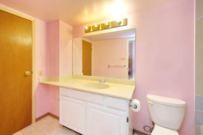 Basement Recreation Room Photo of 804 5652 Patterson Avenue, Burnaby, BC