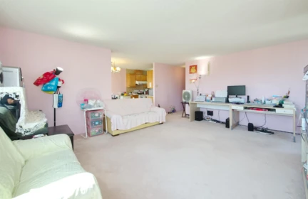 Office / Den Photo of 804 5652 Patterson Avenue, Burnaby, BC
