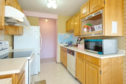 Primary Bedroom Photo of 804 5652 Patterson Avenue, Burnaby, BC
