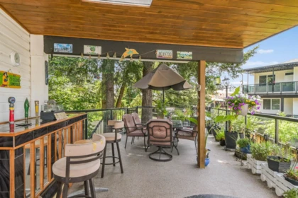 Garage Interior Photo of 31868 Carlsrue Avenue, Abbotsford, BC