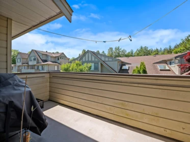 Hallway Photo of 3 10238 155a Street, Surrey, BC