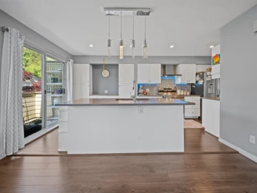 Kitchen Island Photo of 3 10238 155a Street, Surrey, BC