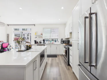 Kitchen Photo of 13 16760 25 Avenue, Surrey, BC