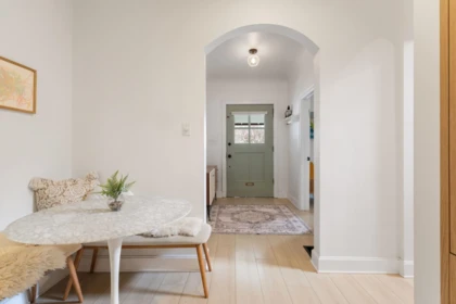 Breakfast Nook Photo of 737-745 St. Andrews Avenue, North Vancouver, BC