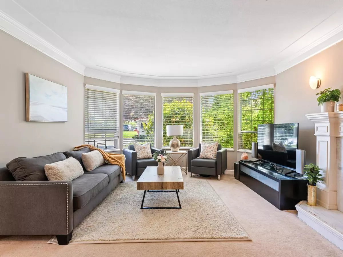 Living Room Photo of 5171 Brunswick Drive, Richmond, BC