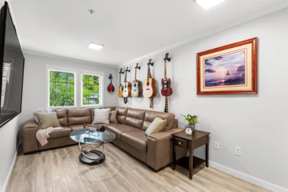 Basement Recreation Room Photo of 304 5556 14 Avenue, Tsawwassen, BC
