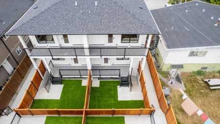 Hot Tub / Spa Photo of 1 7822 Goodlad Street, Burnaby, BC