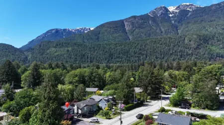 1254 Depot Road, Squamish, BC, Squamish — Single Family Residence for sale