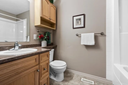 Hallway Photo of 20 7475 Garnet Drive, Chilliwack, BC