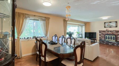 Kitchen Island Photo of 9392 139 Street, Surrey, BC