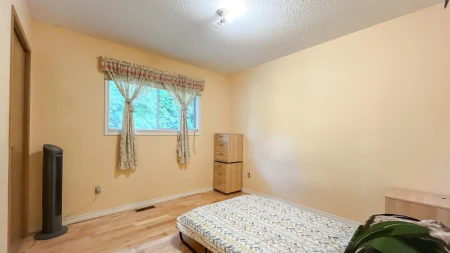 Powder Room Photo of 9392 139 Street, Surrey, BC