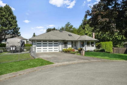 5742 190 Street, Surrey, BC, Surrey — Single Family Residence for sale