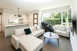 6840 Oak Street, Vancouver, BC