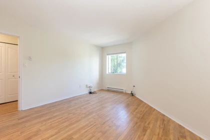 Basement Recreation Room Photo of 105 5360 205 Street, Langley, BC