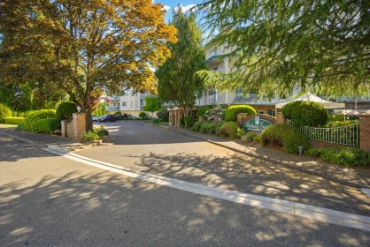 105 5360 205 Street, Langley, BC, Langley — Apartment/Condo for sale