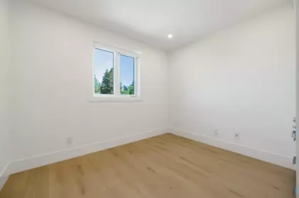 Mudroom Photo of 1 6139 Ashworth Avenue, Burnaby, BC