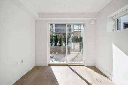 Walk-In Closet Photo of 153 408 W 45th Avenue, Vancouver, BC
