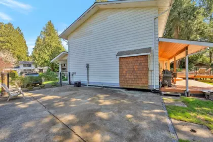Breakfast Nook Photo of 10987 COLLINGS PLACE, Delta BC V4C 7E7