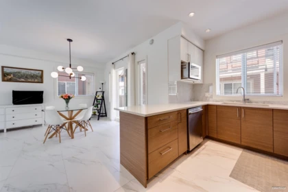 9 7199 Moffatt Road, Richmond, BC, Richmond — Townhouse for sale