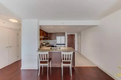 228 9373 Hemlock Drive, Richmond, BC, Richmond — Apartment/Condo for sale