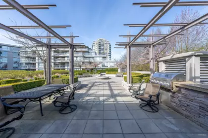Swimming Pool Photo of 228 9373 Hemlock Drive, Richmond, BC
