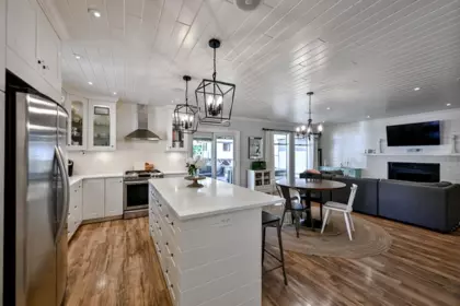 Kitchen Island Photo of 3900 202nd Street, Langley, BC