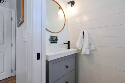Primary Bathroom Photo of 3900 202nd Street, Langley, BC