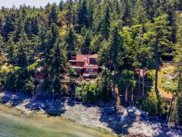 7911 Bedwell Drive, Pender Island, BC, Pender Island — Single Family Residence for sale