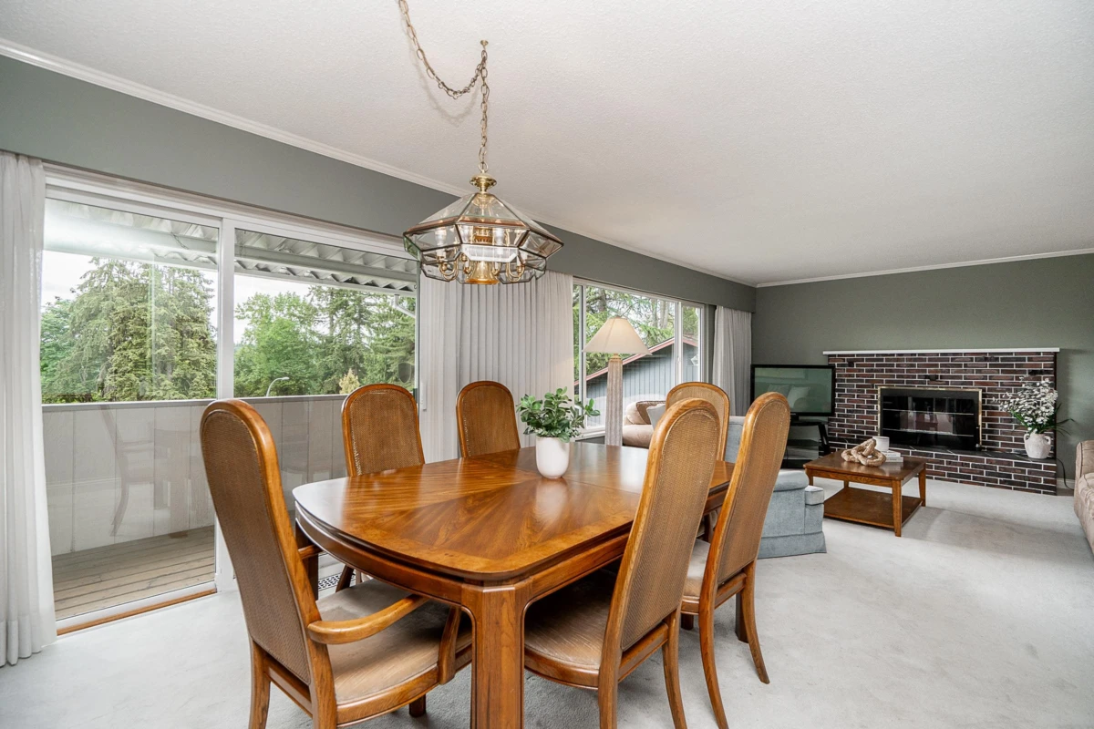 Dining Area Photo of 259 College Park Way, Port Moody, BC