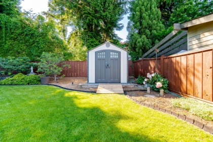 Swimming Pool Photo of 259 College Park Way, Port Moody, BC