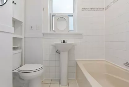 Powder Room Photo of 2273 E 2nd Avenue, Vancouver, BC