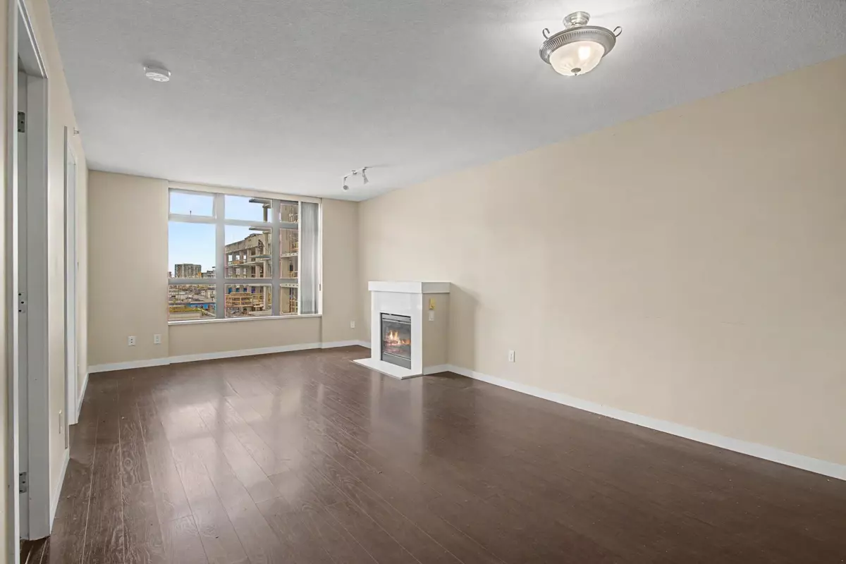 Family Room Photo of 708 8120 Lansdowne Road, Richmond, BC