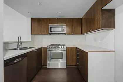 Walk-In Closet Photo of 708 8120 Lansdowne Road, Richmond, BC