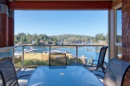 5B 12849 Lagoon Road, Madeira Park, BC, Madeira Park — Apartment/Condo for sale