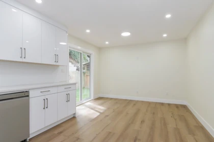 Primary Bedroom Photo of 34630 Immel Street, Abbotsford, BC