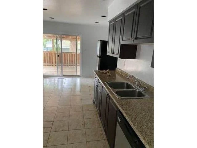 Family Room Photo of 14860 89 Avenue, Surrey, BC