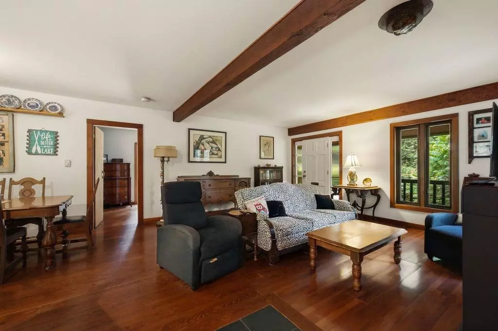 Living Room Photo of 6084 North Lake Road, Egmont, BC