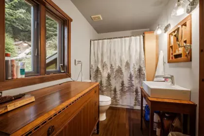 Bedroom 3 Photo of 6084 North Lake Road, Egmont, BC