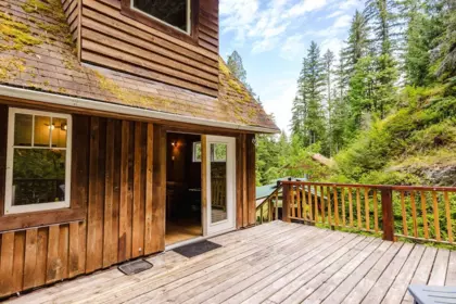 Loft / Bonus Room Photo of 6084 North Lake Road, Egmont, BC