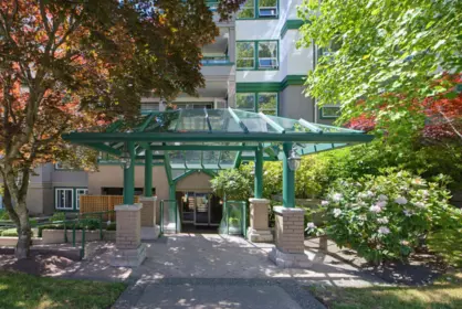 Neighborhood Park Photo Near 104 1575 Best Street, White Rock, BC